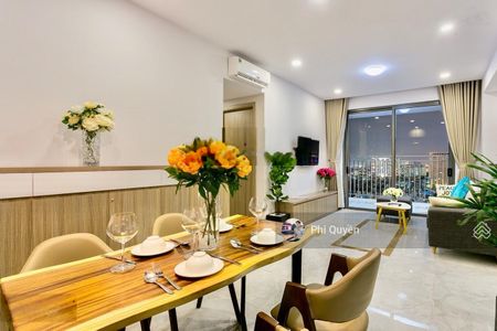 Mình cần bán nhanh CHCC Carillon 2 - Tân Phú. DT: 70m2, 2PN, 2WC. Giá: 3.5 tỷ. LH: 0904715617 Quyền