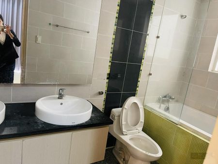 Sang nhượng căn hộ dragon hill 3pn 2wc sổ hồng sẵn 4ty. nguyễn hữu thọ. lh 0337979233