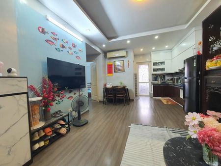 Chính chủ cần bán căn hộ CT4 Xa La, DT 70m2, 2pn, 2vs, tầng trung, giá cực tốt, LH 0794678910