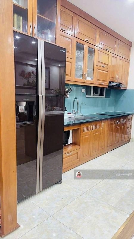 Chính chủ cần bán gấp CH 106m2 tòa chung cư 103 Văn Quán, 3n2wc, ban công rộng rãi