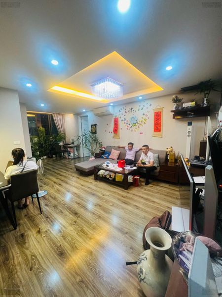Chính chủ bán CHCC tại Fafilm - 3N2W - Giá 7,5 tỷ - DT 106m2 - Full NT - Sổ đỏ sẵn sàng giao dịch