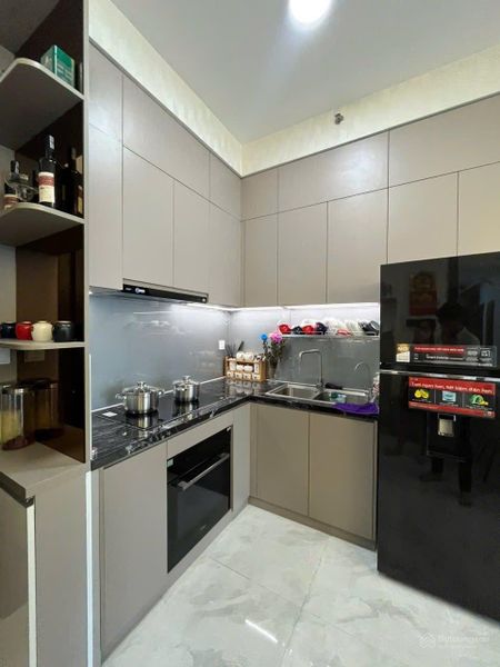 Chủ nhà cần bán gấp chung cư tản đà 74m2, 2pn 2wc, giá 1ty520