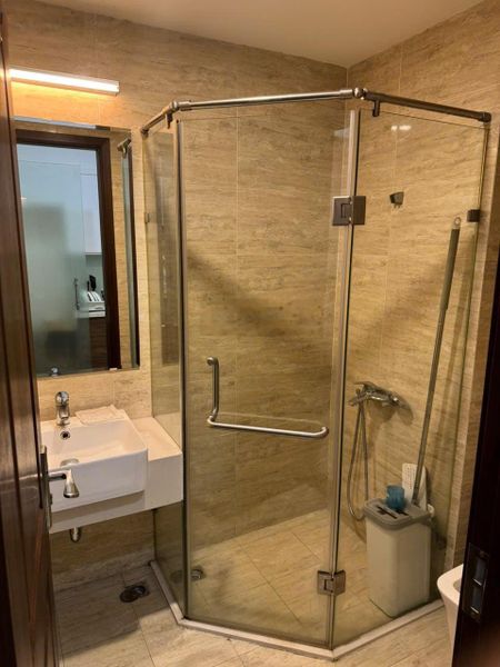 Chính chủ bán căn hoa hậu đẹp nhất dự án. 144m2. 4Pn-3wc, Tầng trung, căn góc, nội thất cơ bản.