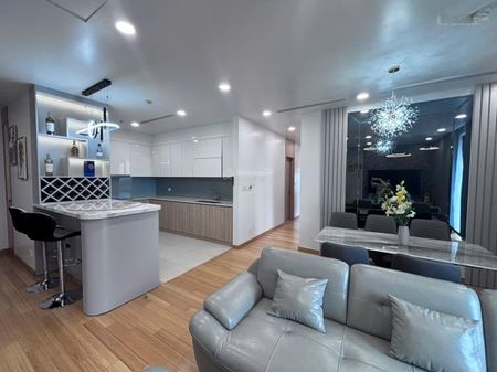 Chính chủ bán gấp CH 3PN 2WC view đẹp tại tòa A The Zei Mỹ Đình, 108m2, 13 tỷ VND, sổ đỏ.