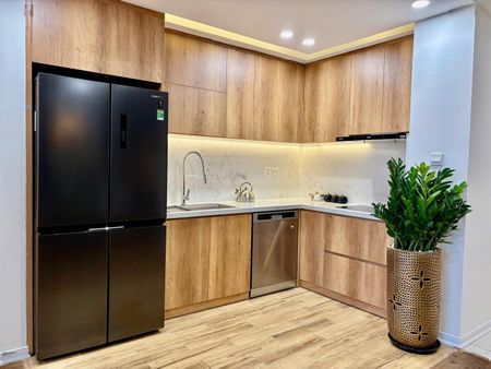 Chủ nhà gửi bán căn hộ 136m2 ban công Đông Nam 3pn 2vs Full nội thất nhập khẩu giá 7 tỷ