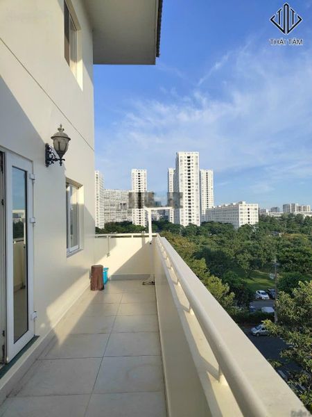 Bán Penthouse Hưng Vượng 2 ,3pn 2wc view đẹp nhất khu ,giá 8ty : LH 0909664633