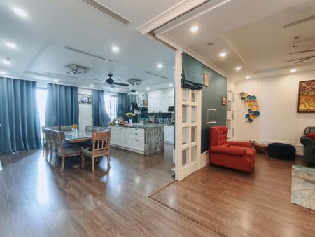 Chung cư cao cấp 165 Thái Hà 130m2 lô góc 3 ngủ sổ đỏ - vip Đống Đa - full tiện ích - nội thất đẹp