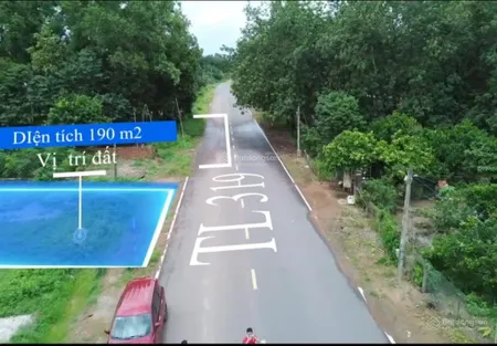 Hàng hiếm giá tốt.chỉ hơn 600 củ.mặt tiền đường nhựa tỉnh lộ 329.trung tâm chơn thành.