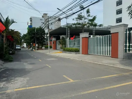 Hàng hiếm bán đất mặt tiền hẻm 301 vườn lài, thông sông sài gòn dt 5x16=80m2