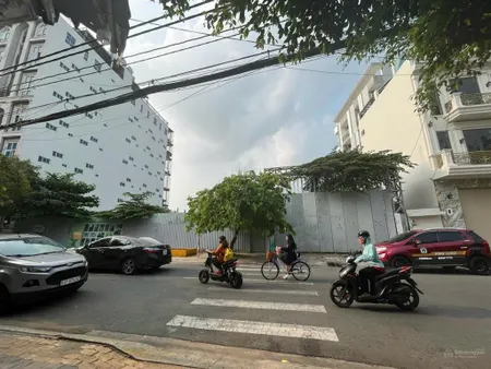 Hàng hiếm..1984m2 đất mt đường 77,sát bên lotte,q7..thích hợp xây cao tầng