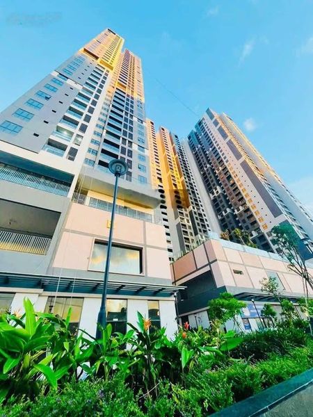 Bán gấp căn hộ HT Pearl 2PN 56m2 Chỉ 2.35 tỷ,Có Sổ, View Landmark 81, Hồ Đá, Gọi Bộ: 0981244296