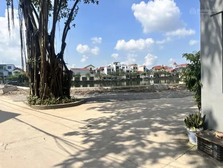 Bán đất lô góc , lại ốc, long hưng văn giang hưng yên, ôtô đỗ trước đất đường thông