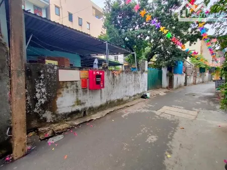 Bán nhà C4 đường Nhật Chiêu, DT 130M2, MT 11M, giá 37.8 tỷ Ô TÔ VÀO NHÀ, CÁCH HỒ 30M