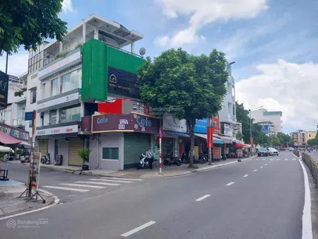 Gấp bán mặt tiền lô góc luỹ bán bích kinh doanh đỉnh,4 tầng hoàn công đủ, dtsd 270m2 (ngang 5.4m)