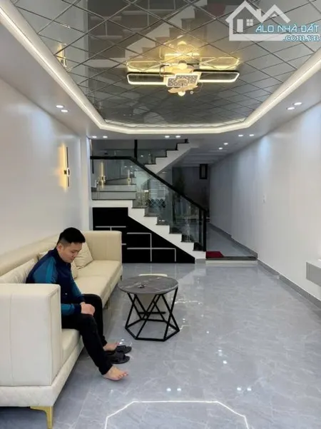 67m2- Nhà 3 tầng- chợ hàng lê chân- giá 3,45 tỷ