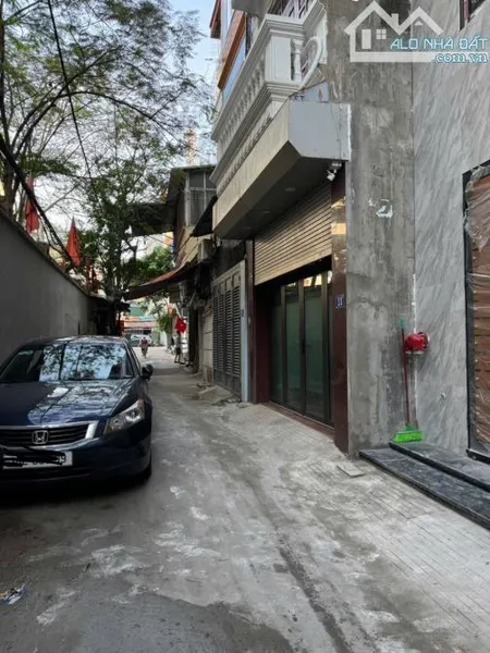 lô góc 3 mặt thoáng oto vào nhà đang khai thác dòng tiền 1,5 tỷ/năm phố Vĩnh Hưng