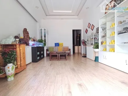 BÁN GẤP CĂN NHÀ PHỐ 3 TẦNG MỚI ĐẸP VÀO Ở NGAY TẶNG FULL NỘI THẤT