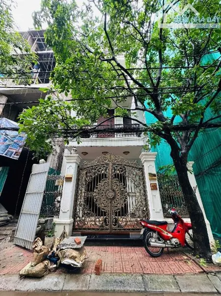 BÁN NHÀ PHÂN LÔ BIỆT THỰ PHỐ TÂN MAI. HOÀNG MAI 90M2 5 TẦNG - MT 5,5m VỈA HÈ Ô Ô TRÁNH