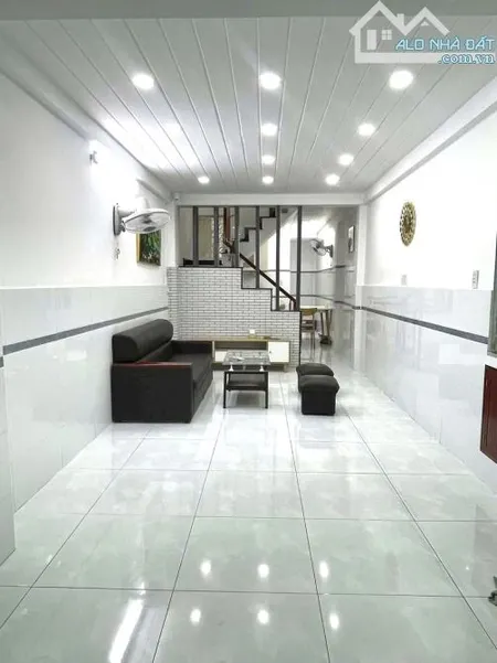 TÀI CHÍNH 6 TỶ CÓ NHÀ 34M, SĐCC, NGÕ ĐẸP THOÁNG- HÀNG XÓM TRƯƠNG ĐỊNH.