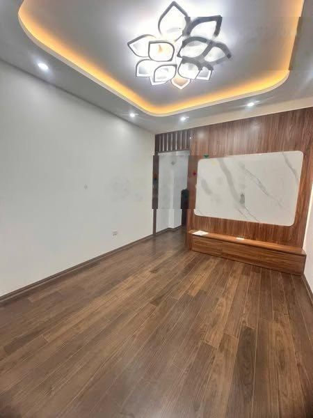 Tôi chính chủ cần bán gấp căn hộ toà CT8A Đại Thanh. Diện tích 45m2