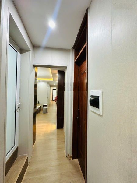 Bán căn hộ tập thể tầng 2 DT 60m2, Phố Nam Đồng, Đặng Văn Ngữ Đống Đa, giá 4.4 tỷ