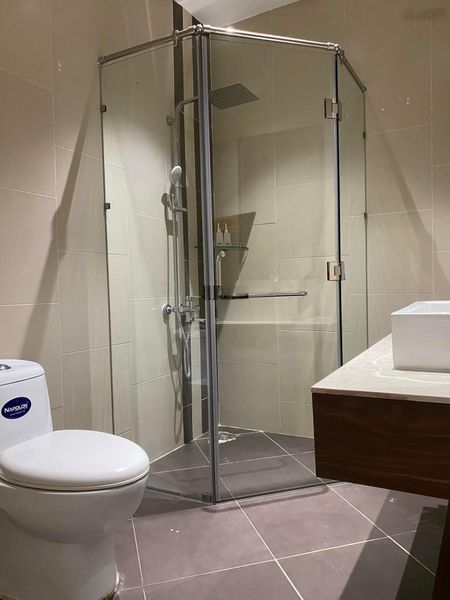 Cần bán gấp CHCC tầng cao 60 Nguyễn Trãi. Nhà đẹp, đang cho thuê 126tr/năm.Thang máy, full nội thất