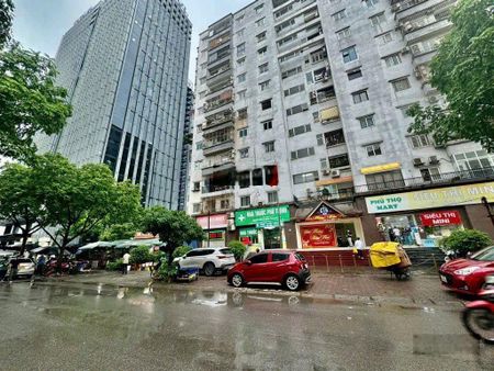 Chung cư KĐT Yên Hòa, đối diện Đại sứ quán Mỹ - 117m -3 ngủ, 2wc, phù hợp cho gia đình đông, đẹp