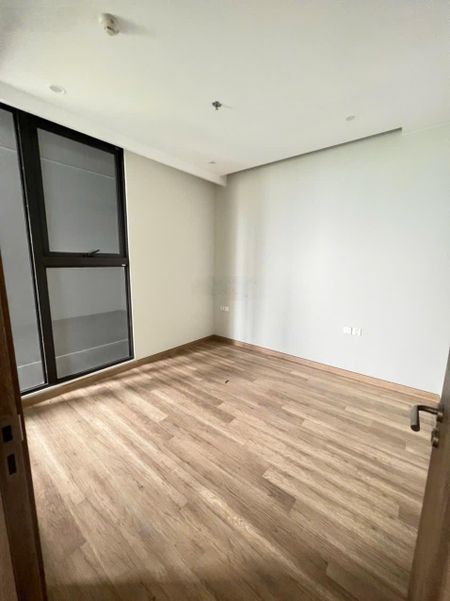 Cần bán căn 3 ngủ khu Onsen tầng 16 view hồ giá 7.89 tỷ bao phí Lh 0961694919