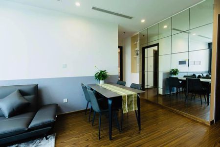 Chủ nhà cần tiền bán gấp căn hộ 2n 2vs ở West Point tầng trung, view đẹp giá 6 tỷ. LH 0961614305