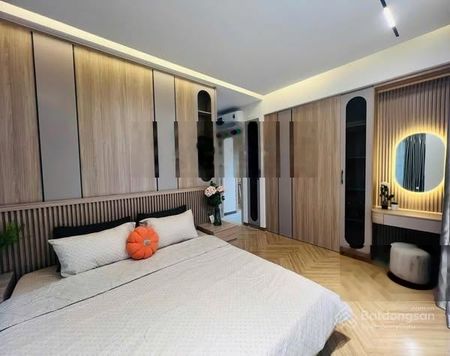 Chính chủ cần bán Hùng Vương Plaza , 126m2 , 3PN , Giá 8.5 tỷ, Sổ Hồng , Căn góc , LH 0938861624