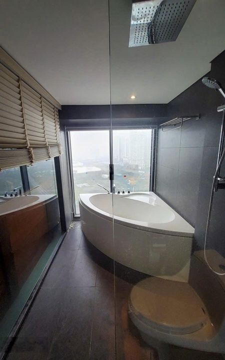 Chính chủ cần bán gấp căn duplex, căn góc penstudio 699 lạc long quân 95m giá 8.6 tỷ full nội thất