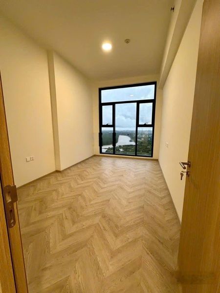 Cần bán penthouse masteri homes - lumiere boulevard siêu hiếm 15 tỷ / dt 203m2