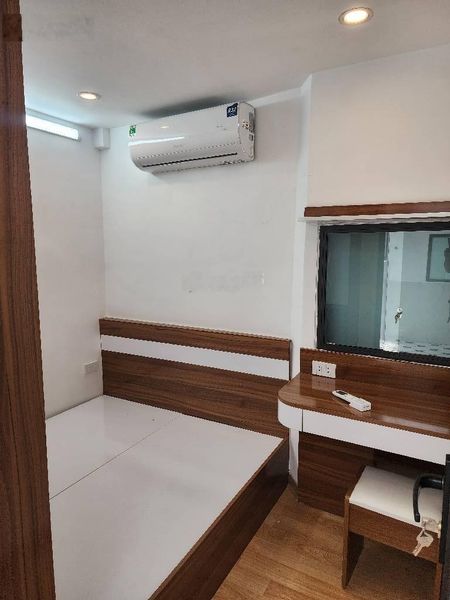 Bán căn hộ tập thể khu Bách Khoa 86m2 3 ngủ 2 wc nội thất đẹp giá 4.5 tỷ
