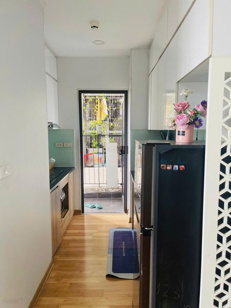Bán căn hộ 2 ngủ 2 vs view thoáng tầng trung. Giá đẹp
