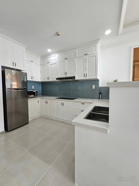 Bán căn hộ 2PN Cc The Gold View 346 Bến Vân Đồn, Quận 4