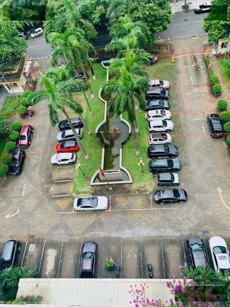 Bán căn 2 phòng ngủ tại khu chung cư CT18 khu đô thị Việt Hưng Long Biên Hà Nội