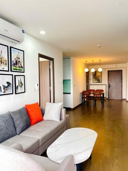 Căn hộ 91m2, 3PN, 2VS, đầy đủ nội thất y hình, 6.250 tỷ.