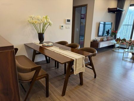 Cần bán căn 3 ngủ toà SP Skyoasis 84m view BTĐ giá 5.45 tỷ bao phí