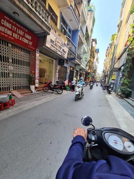 Bán gấp căn hộ 3PN, khu TTQP, Nghĩa Đô, Cầu Giấy, Hà Nội, sổ đỏ, giá 3,8 tỷ.