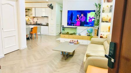 Bán căn hộ 110m2 chung cư phố Nguyễn thị Định Nhà đẹp 3 ngủ 2 vs lô góc sổ đỏ Trung Hoà ,Cầu Giấy.