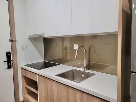 Tôi cần bán căn căn hộ studio 31m giá 2.4 tỷ full nội thất kđt Vinhomes Smart City