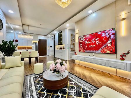 Hàng hiếm!Chính chủ cần bán căn 3PN, 85m,toà Florence Mỹ Đình giá 7,1 tỷ có slot ôtô LH 0968989239