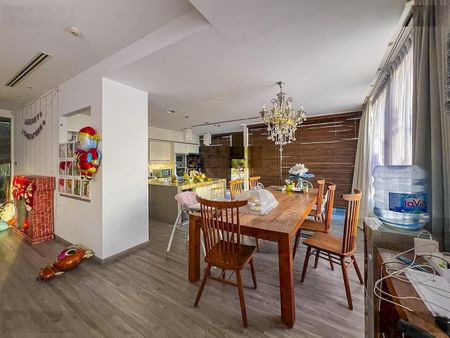 Cần bán hoặc cho thuê Duplex tại Saigon Pearl Bình Thạnh gồm 4 phòng ngủ view đẹp diện tích 600m2