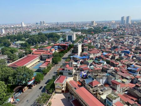 Bán căn 2PN full đồ tầng trung SHP Plaza hướng đông nam giá rẻ