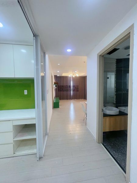 Bán gấp căn hộ Dragon Hill Residence, 4,29 tỷ, 95m2, 3PN, 2WC, Nhà Bè, HCM