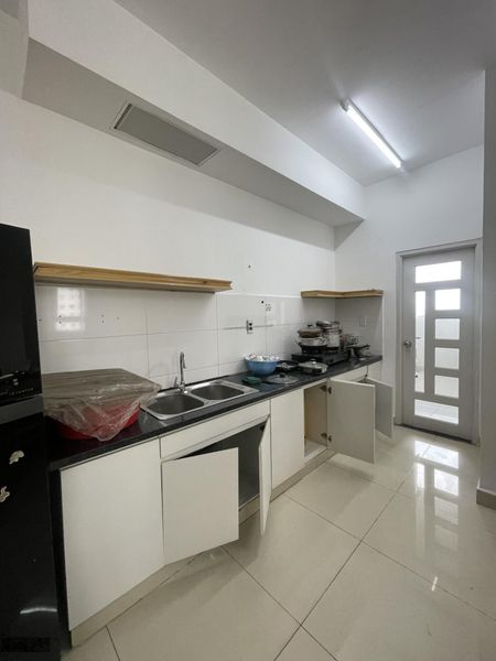 Căn hộ 3 phòng ngủ siêu rộng 96m2 tại Topaz citz cần bán giá 3tỷ790 siêu hời