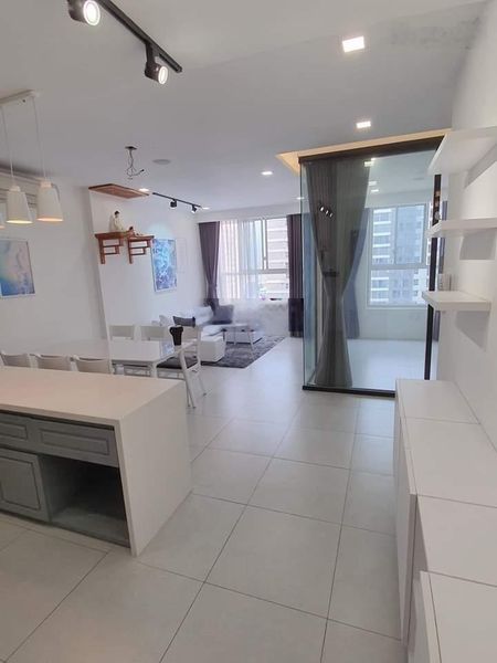 Gia đình bán căn góc CC Ngô Tất Tố Q.BT. DT 75m2 2p wc. SH. Giá bán: 3,5 tỷ. LH 0783200294