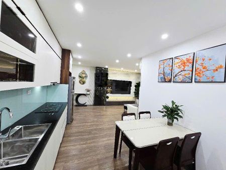 Chung cư mặt đường Nguyễn Hoàng - 102m2 - 3 ngủ, 2WC - tầng giữa - lô góc - các phòng rộng, thoáng