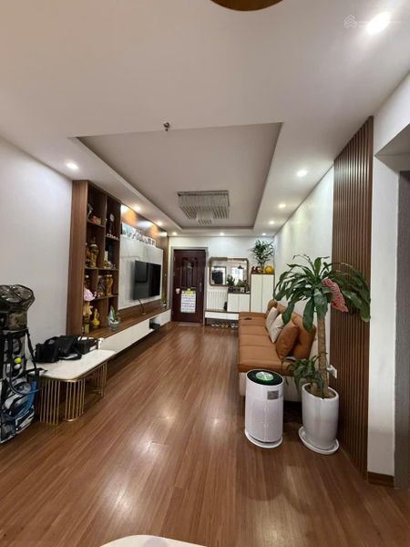 Bán CC đẹp tại Lý Thái Tổ, 2,35 tỷ, 76m2, 2PN, 2WC, pháp lý đầy đủ