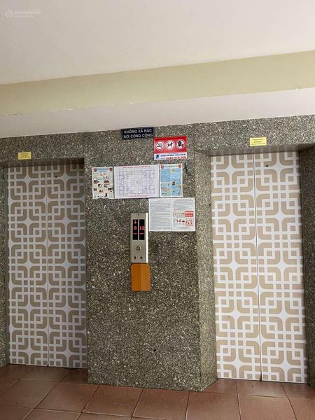 Chính chủ bán nhanh căn hộ sổ hồng giá 2.19 tỷ có đầy đủ nội thất, 2PN, 2 ban công, 68m2